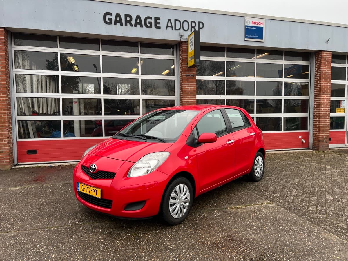 TOYOTA TOYOTA YARIS